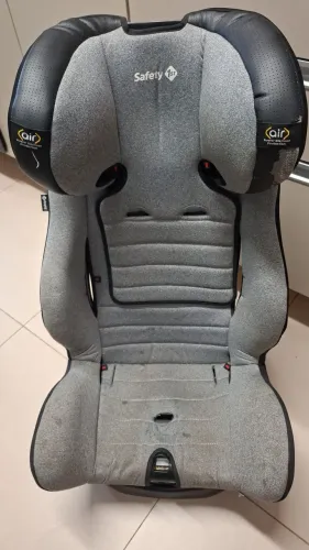 Cadeirinha de criança pra carro - doação