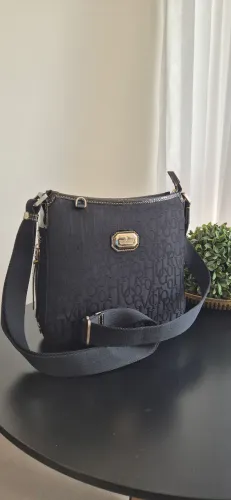 Bolsa Victor Hugo Original | preta em tecido jacquard - Pouco Uso