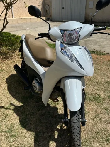 Honda Biz 125 EX/ 125 EX Flex 2026