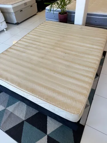 Cama QUEEN SIZE ORTOPÉDICA FIRME USADA TOP - ENTREGO