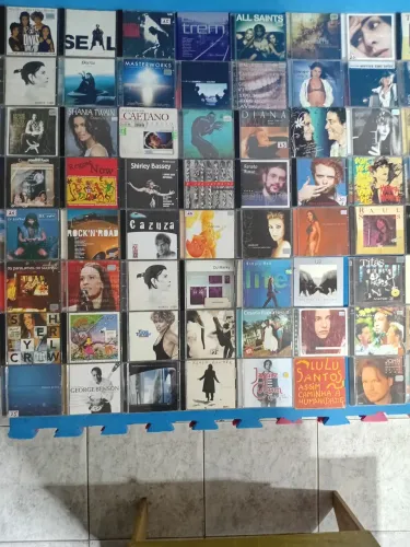 CD's (R$7 cada)