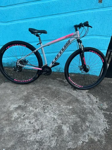 Lótus nitro 