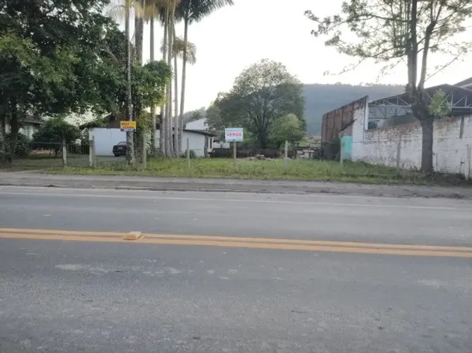 TERRENO COMERCIAL E RESIDENCIAL AV. JUSCELINO DE OLIVEIRA - SEMINÁRIO - TAIÓ - SC