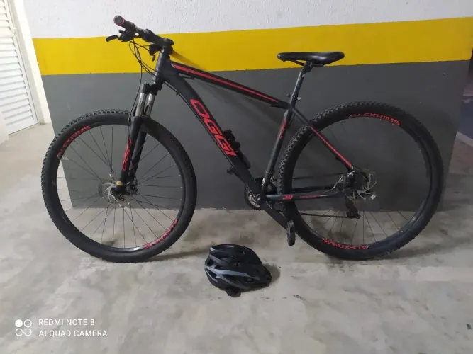 Bicicleta OGGI Hacker Sport Aro 29