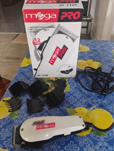 Vendo máquina profissional mega pro R$ 200,00