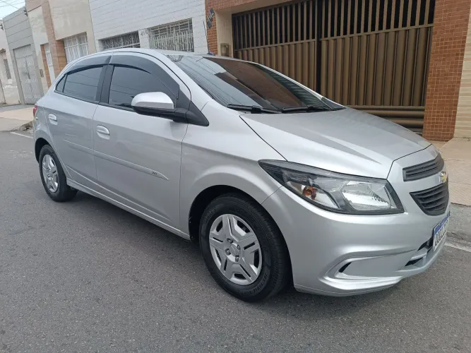 Chevrolet Onix JOY Hatch 1.0 8V Flex Mec. 4P 2019 (4 cilindros)