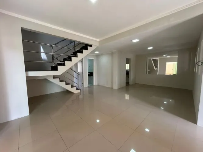 VENDO Casa em Condomínio no Araçagy