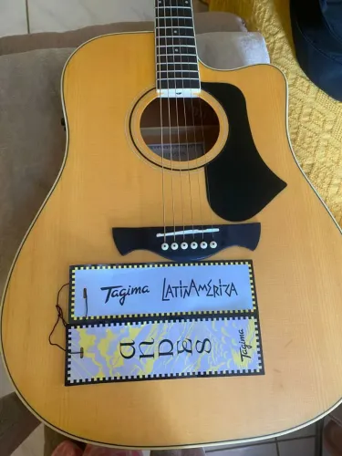 Vende ?se violão 