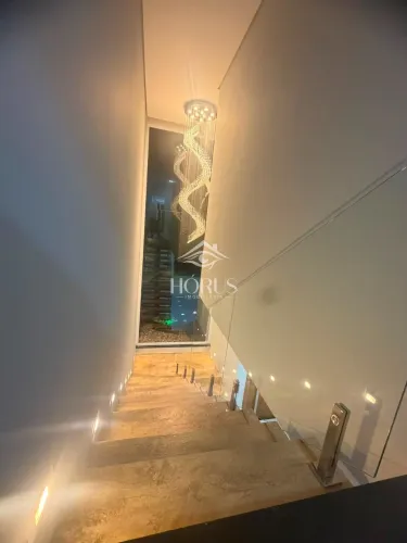 Casa de alto padrão para locação em condomínio fechado no Wanel Ville, Sorocaba-SP! 3 quar