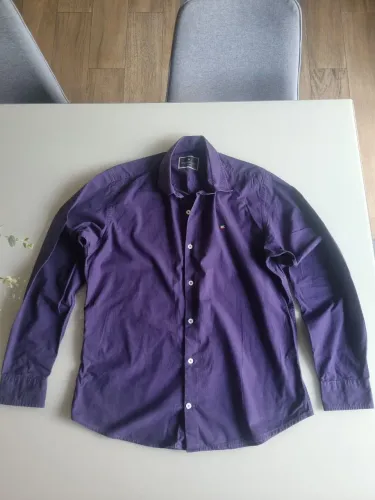 Linda camisa marca Enzo Milano