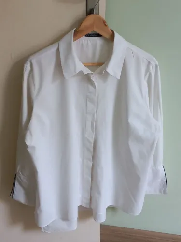 Camisa feminina branca - Renner - Tam. GG (Veste 46) - Em ótimo estado