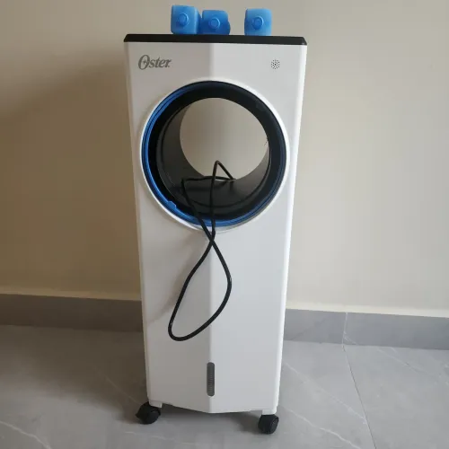 Climatizador De Ar Oster Portátil 4 Em 1 Cor Branco
