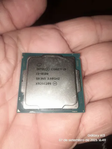 Intel i3 8100