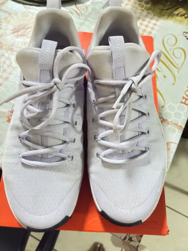 Nike Free Metcon 5 na cor lilás/claro 