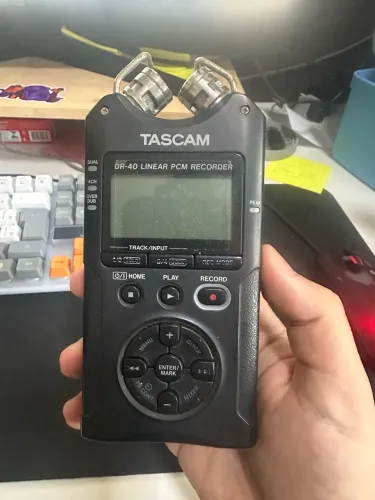 Tascam DR-40