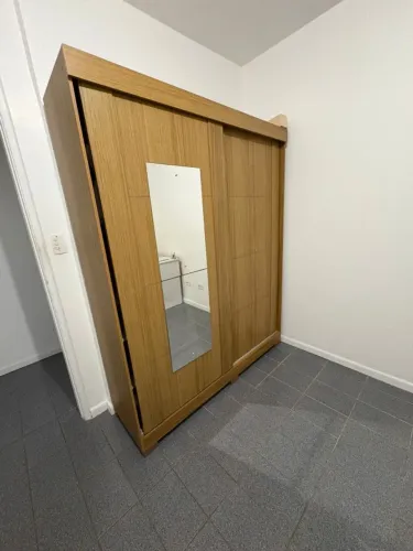 Guarda roupa solteiro preço negociável