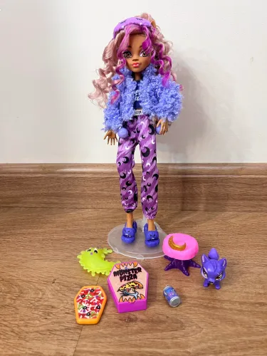 Boneca Monster High Clawdeen Creepover party 