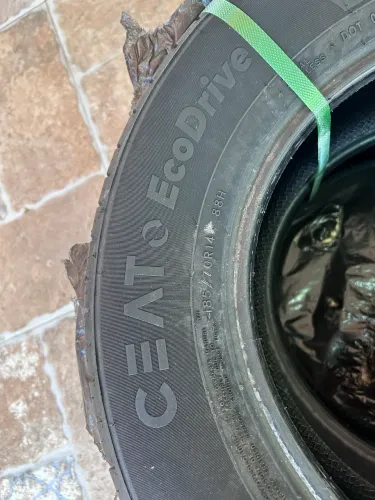 Kit 2 Pneus Novos CEAT ECODRIVE 185/70R14 88H
