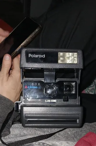 Polaroid 636 CL Compact Camera-Instant<br>R$ 100,00<br>OBS: NÃO vem com o filme