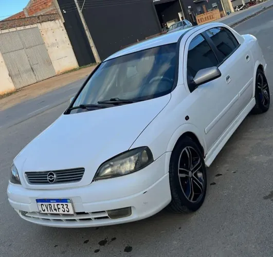 Chevrolet Astra Sedan/ GL Sedan 1.8 MPFI 4P (álcool) 2002