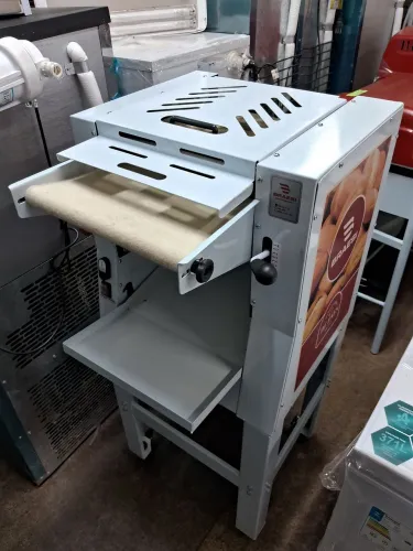 Modeladora de pão Braesi