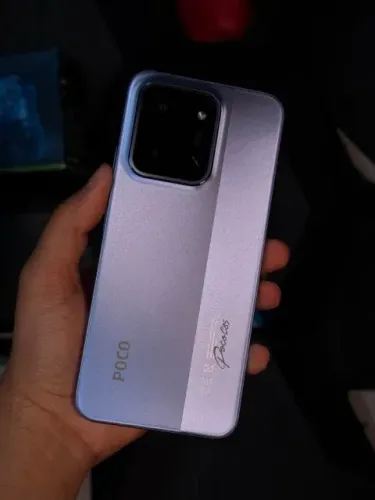 VENDO POCO C85 MODELO 256GB COR LILAS, COMPLETO COM CAIXA E NOTA FISCAL - 5 MESES DE USO.
