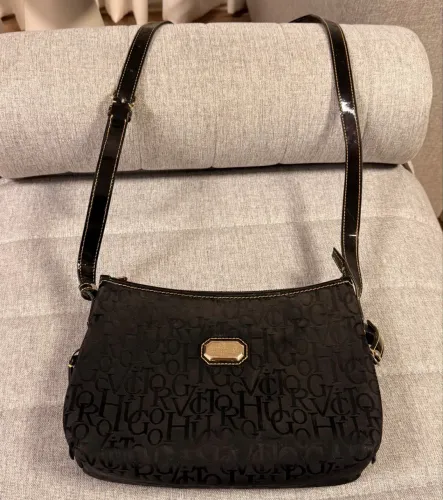 Bolsa transversal Victor Hugo seminova