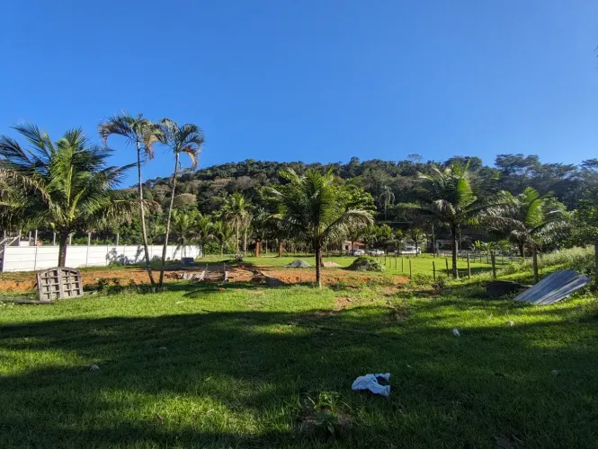 excelente área com água cristalina