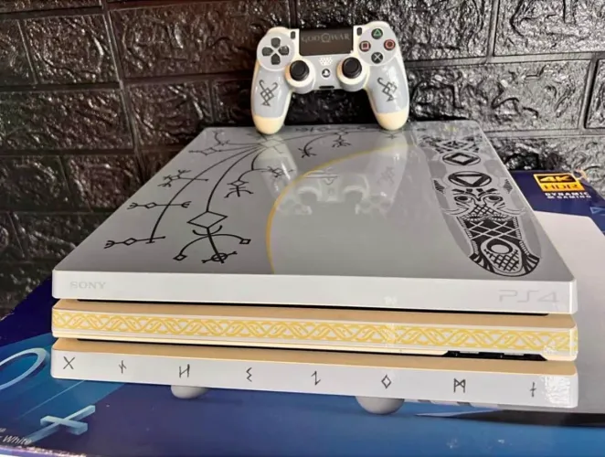 Ps4 pro 1tera