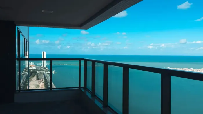 Apartamento no edifício Mirante do cais, andar muito alto, vista espetacular