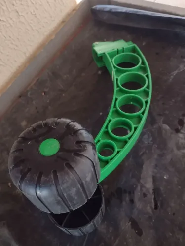 Suporte para cortador de grama + Irrigador Tramontina