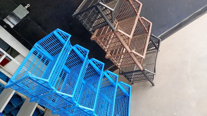 CESTO PLASTICO PARA LOJAS EMPILHA 45.00 AVISTA unidade *