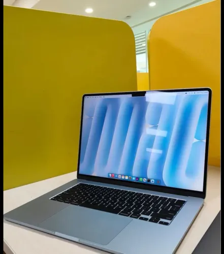 MacBook Air M5 (15 polegadas)