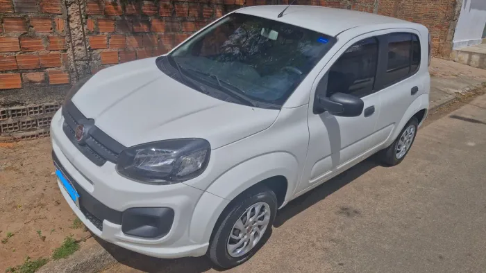 Fiat Uno Attractive 1.0 EVO Fire Flex 8V 5P 2021