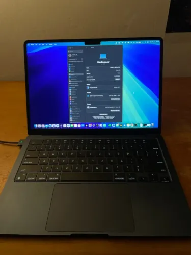 Macbook Air M2 (2022) 16GB 256SSD