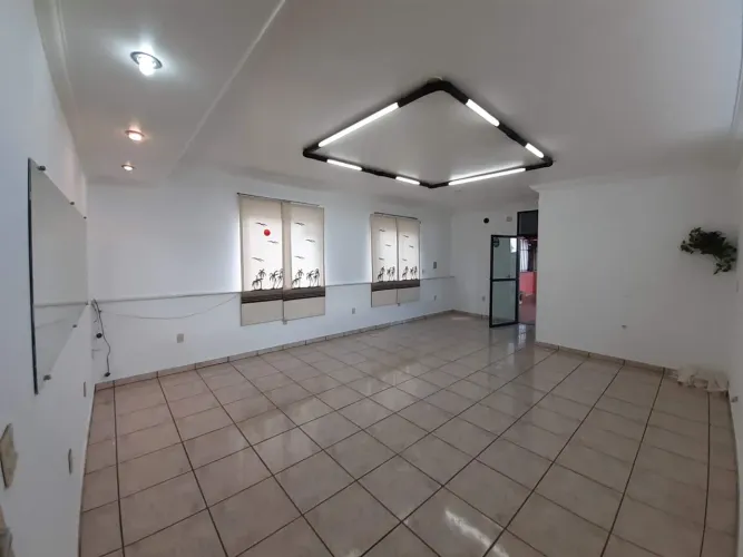Casa para locação no bairro Santa Inês
