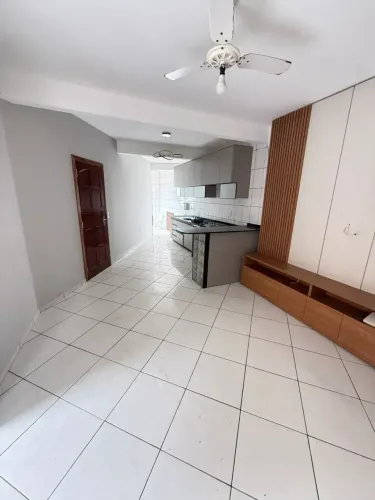 Casa triplex com fino acabamento e garagem, localização excelente em zumbi dos palmares vi