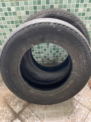 2 pneus Sunwide Vanmate 215/75 R16C 113/111T meia vida