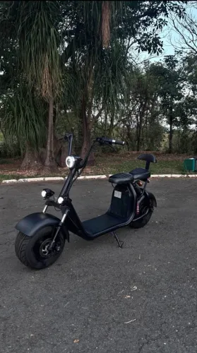 Scooter elétrica NOVINHA