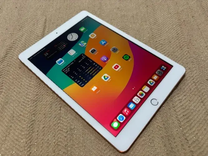 iPad 6ª geração Rose Gold em ótimo estado
