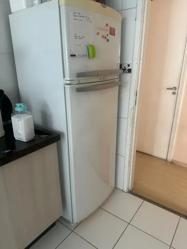 Vendo Geladeira 390l Brastemp