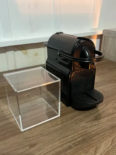 Cafeteira Nespresso Inissia Preta 220v + Porta Cápsulas Original