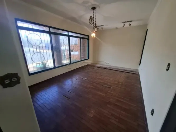 Casa de 228m² com edícula para locação - Vila Monte Alegre