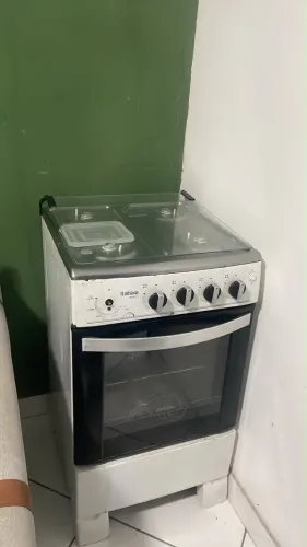Fogão Itatiaia Waves 4 Bocas com Tampa de Vidro e Forno Funcionando