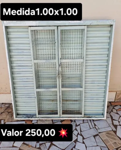 Janela veneziana 1.00x1.00 <br>Medida1.00 x 1.00 Valor 280,00 ?