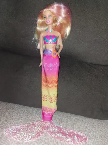 Boneca barbie sereia