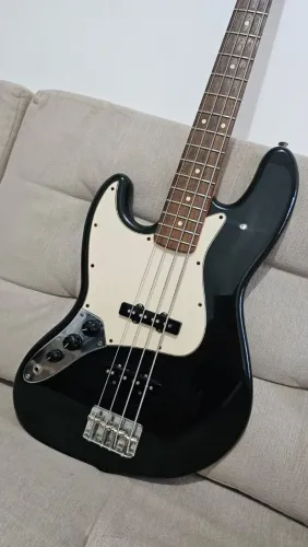 Baixo Fender Canhoto 