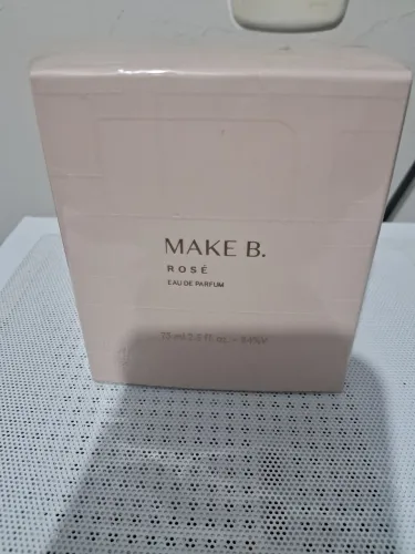 Perfumes make b rose e gold descontinuados valor por unidade