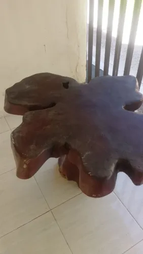 Mesa de jaqueira 