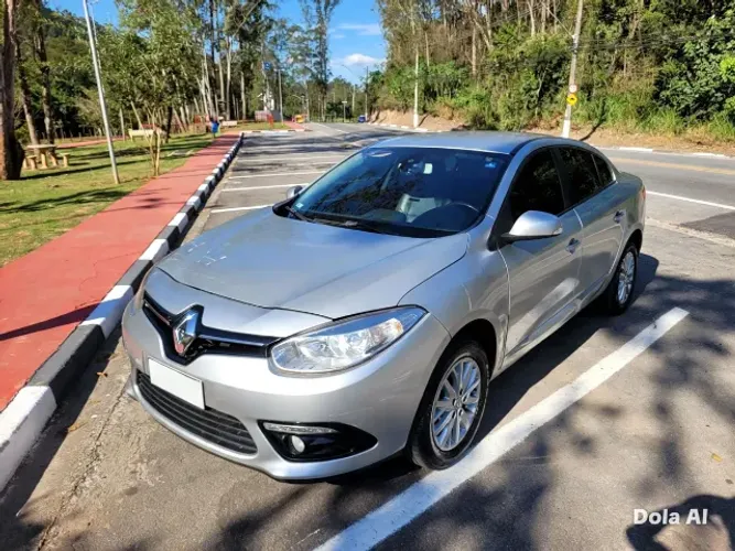Renault Fluence Sed. Dynamique 2.0 16V Flex Aut. 2015